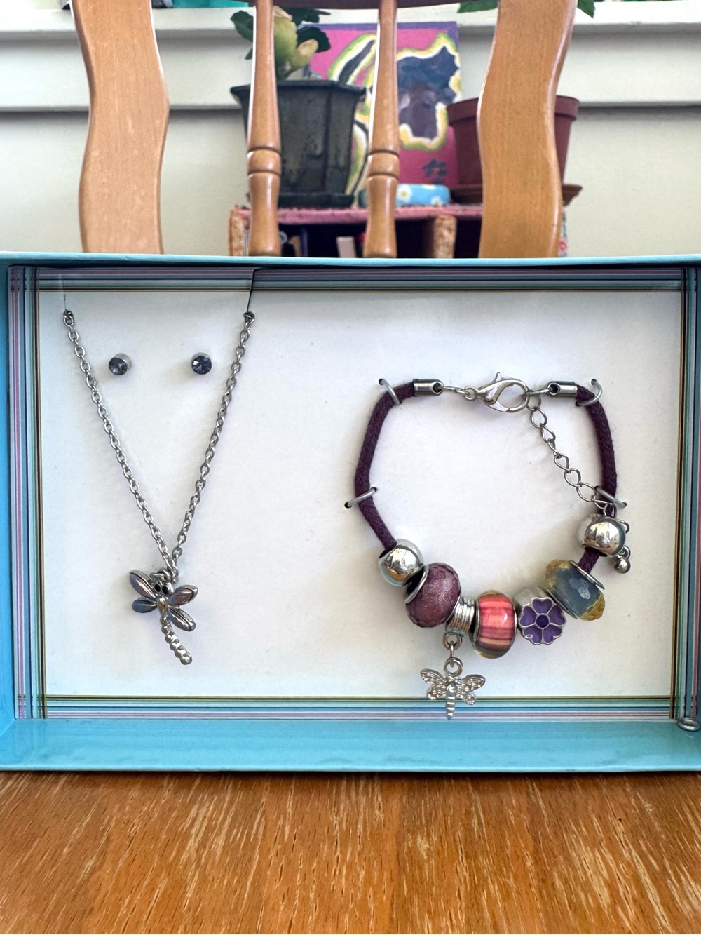 2016 NWT Piper Jewelry Set. Silver-Toned Dragonfly Necklace, Earrings, Bracelet.
